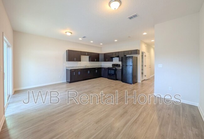 Building Photo - 6048 Carolines Ct