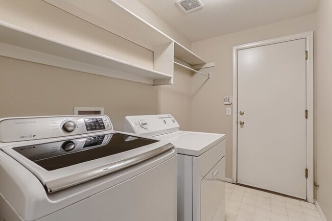 Building Photo - 5306 S Lisbon Way, Centennial, CO, 80015