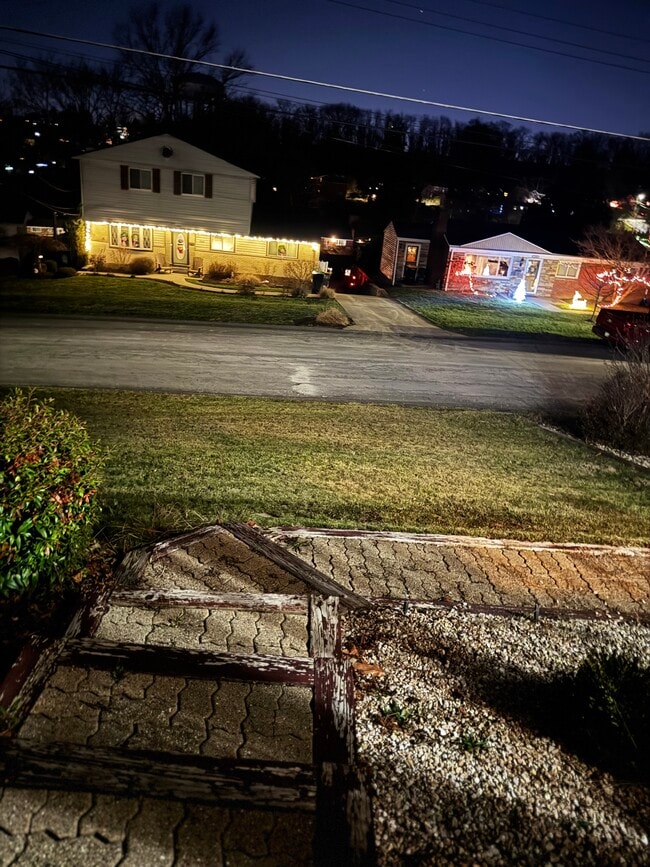 Photo - 1541 Lucille Dr House