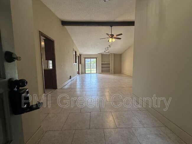 Foto del edificio - 7530 E 78th St