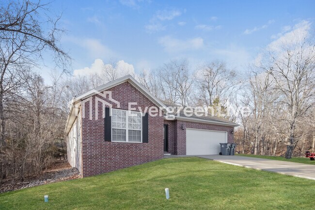 Building Photo - 50 Sunderland Dr