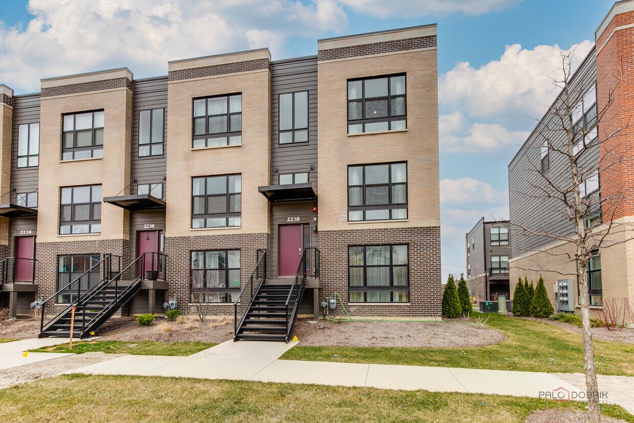 Foto principal - 2238 Venture Dr