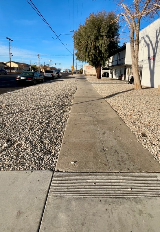 Foto del edificio - 311 W Lancaster Blvd