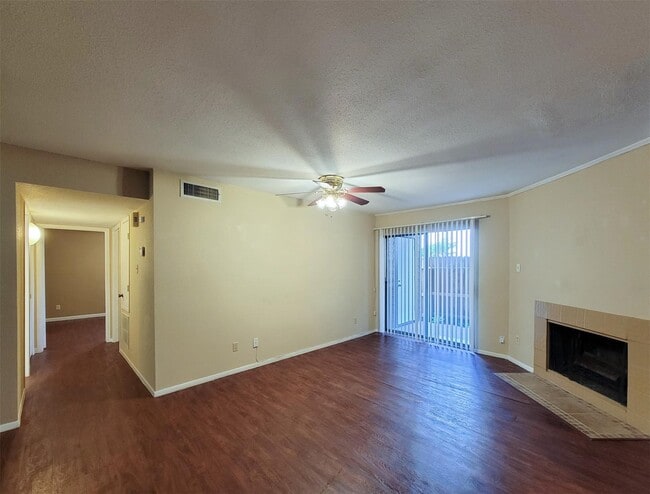 Building Photo - 2601 S Braeswood Blvd