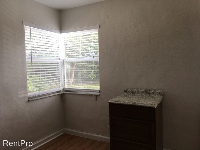 Foto del edificio - 817 Grant St