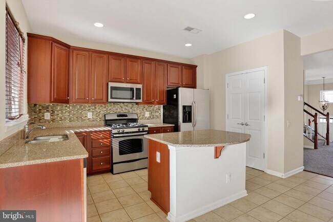 Foto del edificio - 42671 Redeemer Terrace