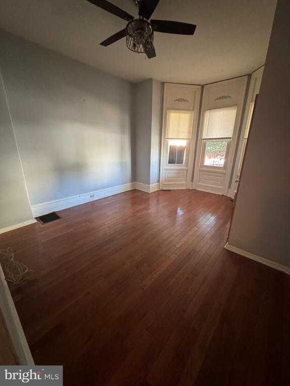 Foto principal - 902 Swede St