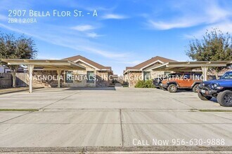 Building Photo - 2907 Bella Flor St