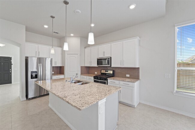 Foto del edificio - 7203 Buckthorn Holw Trl