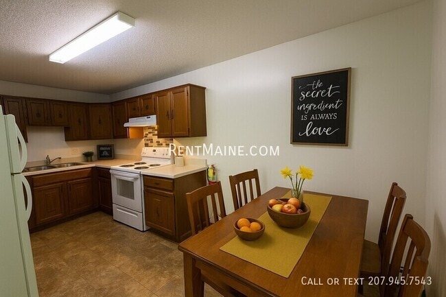 Building Photo - 14 Rancourt Ave