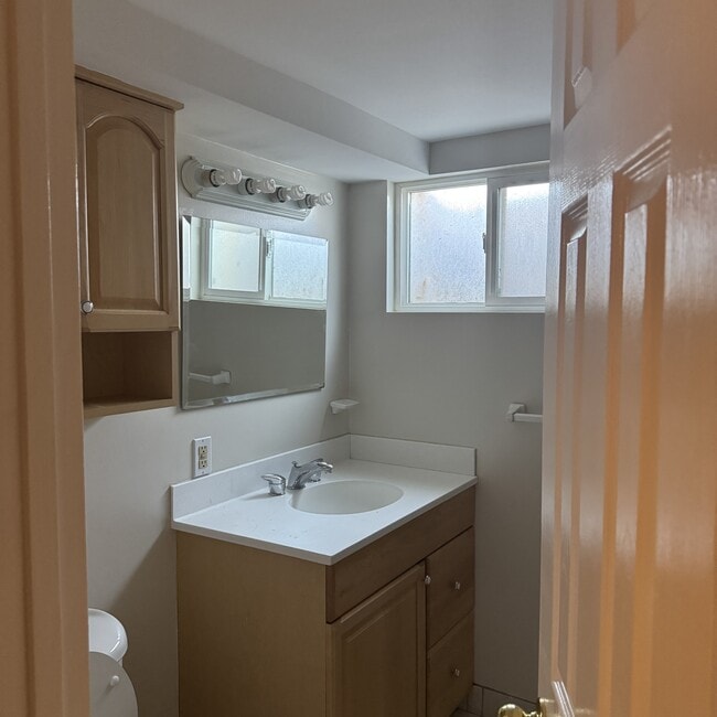 Foto del edificio - 4156 Charles Dr