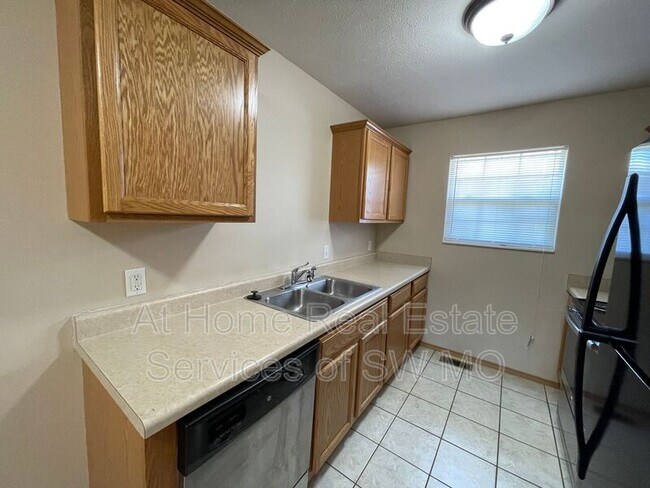 Foto del edificio - 3868 S Jonathan Ave