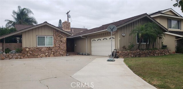 Building Photo - 4161 Clubhouse Dr
