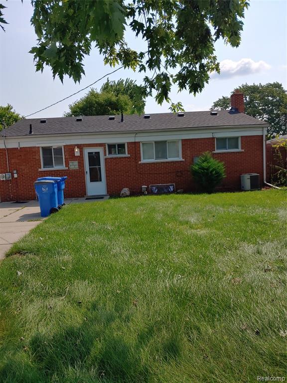 8555 Berwyn St, Dearborn Heights, MI 48127 House Rental in Dearborn