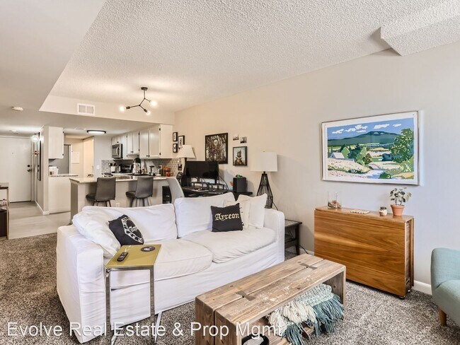 Foto del edificio - 1 br, 1 bath House - 5955 E 10th Ave #301