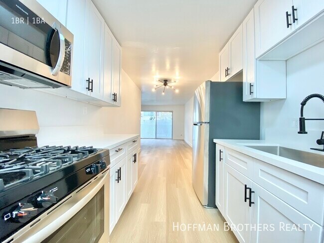 Foto del edificio - 136 S Oxford Ave