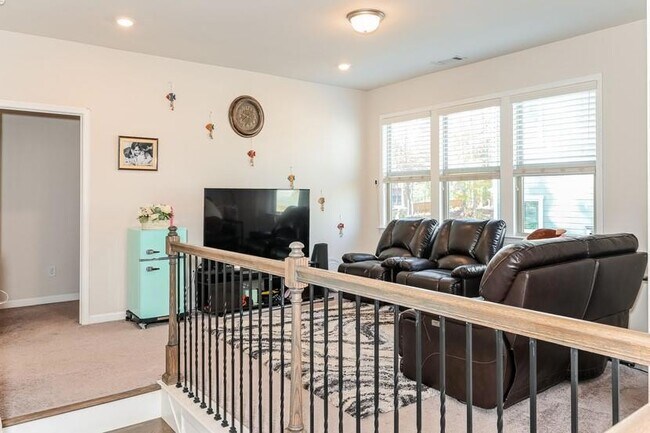 Photo - 4245 Grandview Pointe Wy House