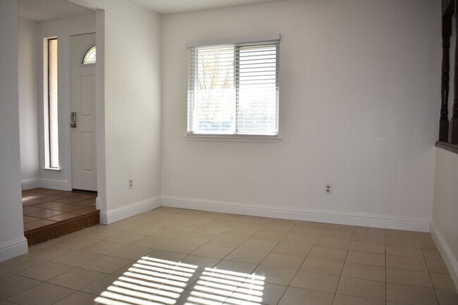 Building Photo - 5639 Clark Ave