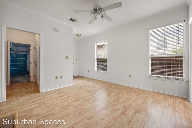 Foto del edificio - 2 br, 2.5 bath House - 7037 Tourant