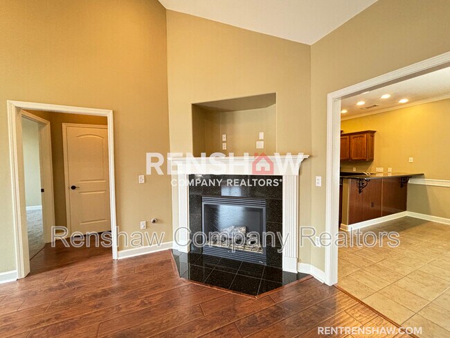 Building Photo - 1395 Calumet Farms Dr