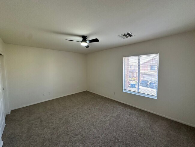 Foto del edificio - Great 3 Bedroom Home in Gated Community!