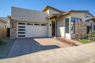Building Photo - 6734 N 9th Dr