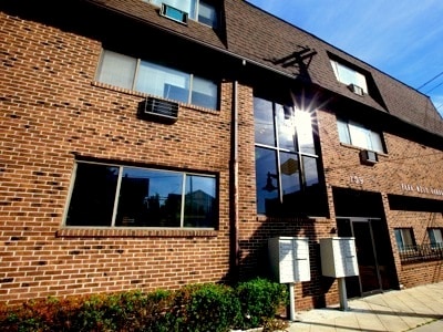Building Photo - Park West Gardens