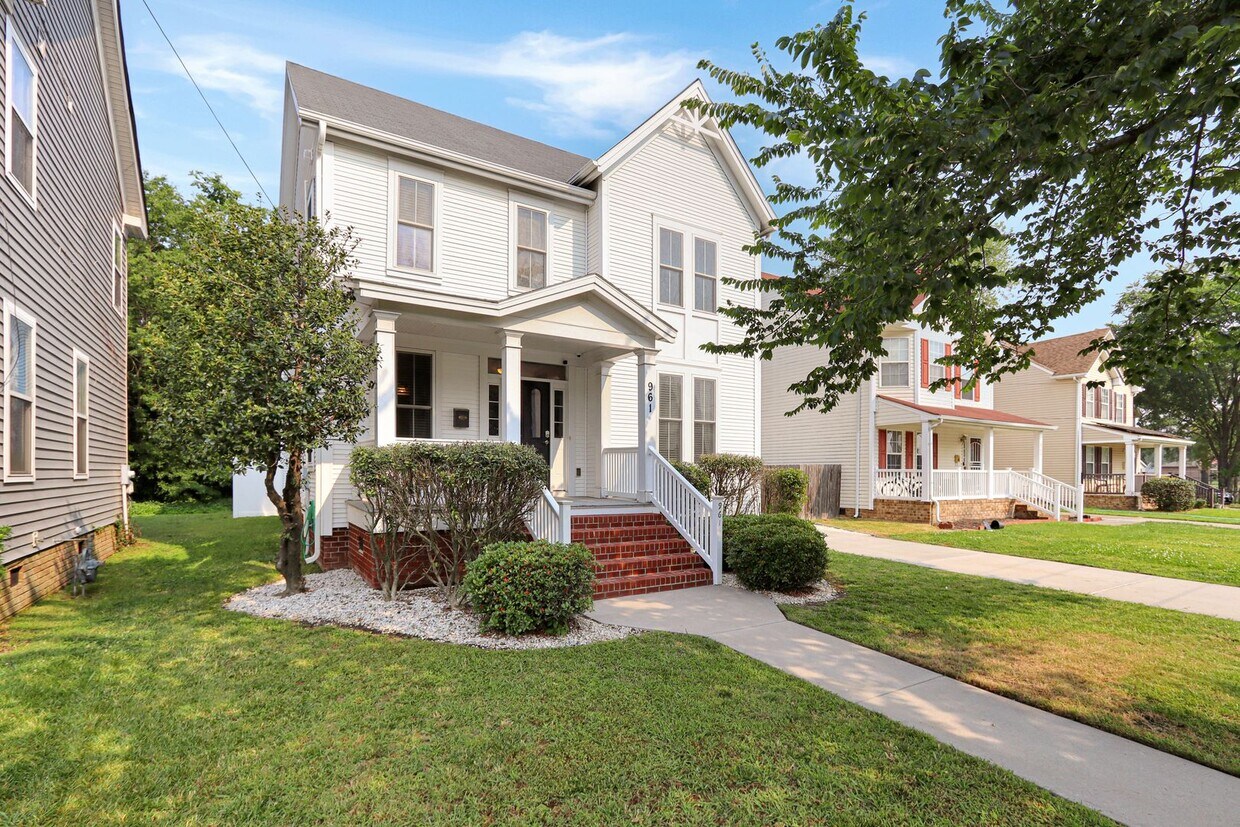 Primary Photo - 961 Maltby Ave