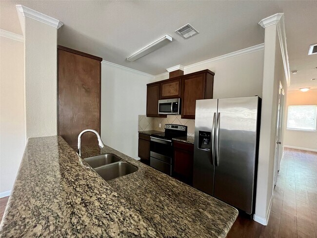 Foto del edificio - 1020 N Colbert St