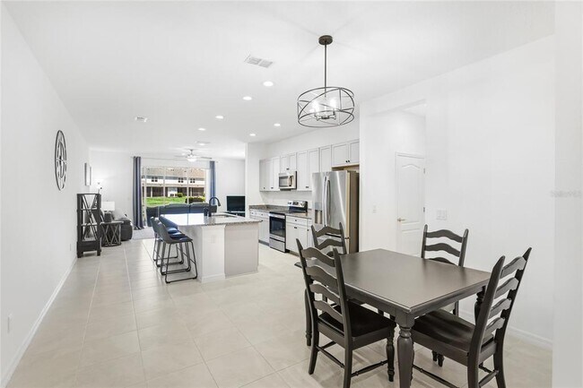 Foto del edificio - 8544 Canyon Creek Trail
