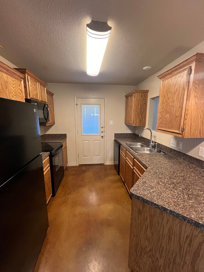 1607 Powder River Dr APT B, Killeen, TX 76549 Townhome Rentals in