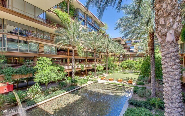 Foto del edificio - 7167 E Rancho Vista Dr