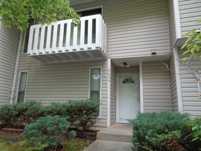 Building Photo - 2634 Tantelon Pl