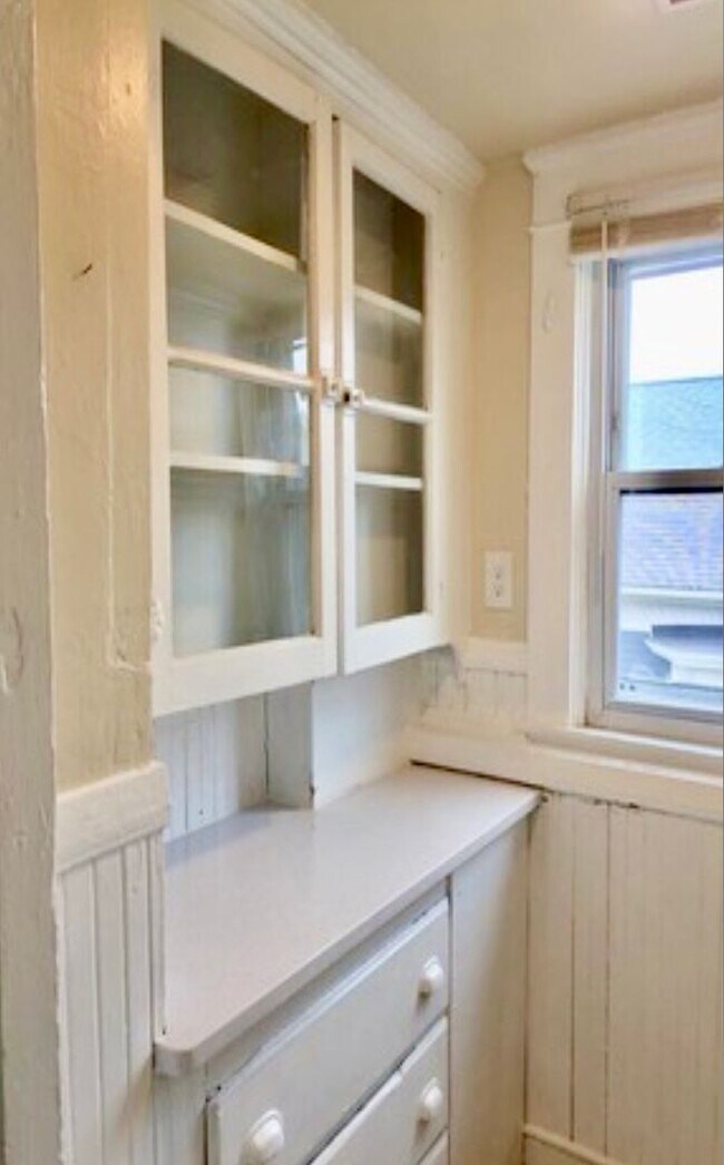 Foto del edificio - 42-44 Brighton Street (Maintenance Lease Up Only)