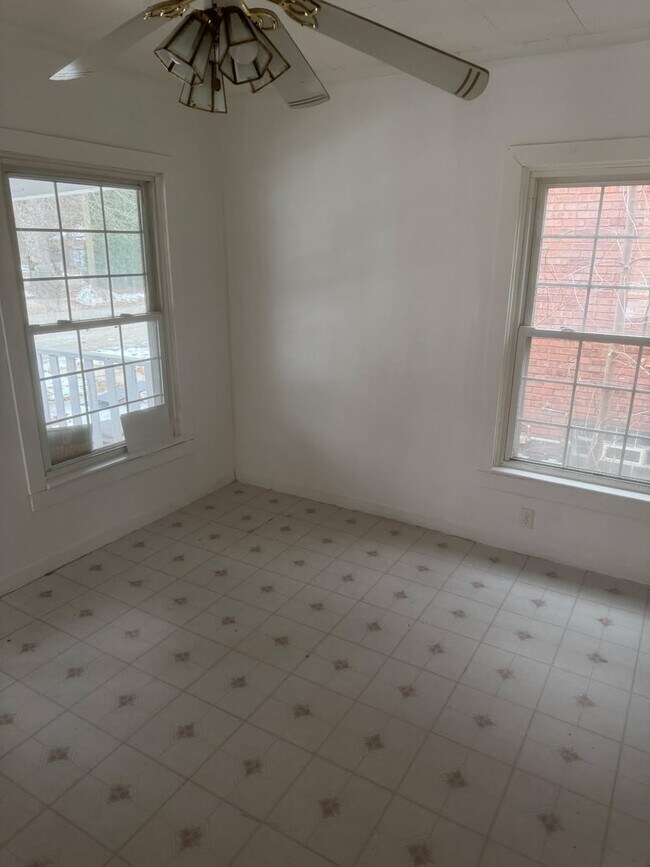 Foto del edificio - 528 N Horsman St