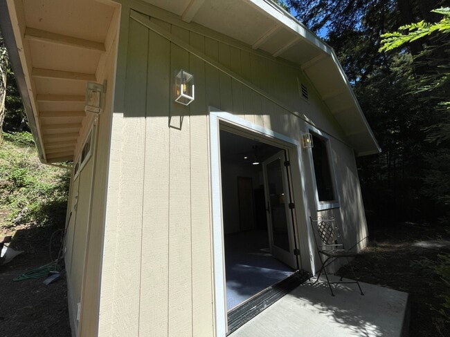 Building Photo - 12570 Mays Canyon Rd