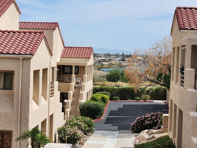 Building Photo - 3827 Desert Marina Dr