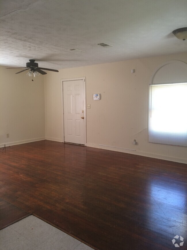 West Jackson Houses for Rent with Wheelchair Access Jackson, MS 1