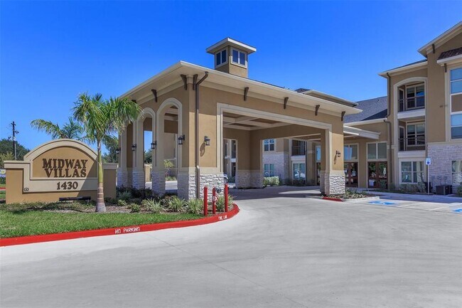 Foto del edificio - 1430 Mile 6 1/2 W