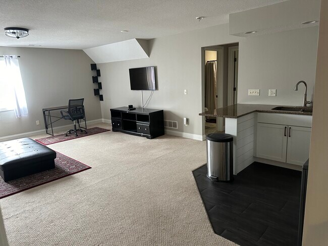 sala de estar - 10008 Covington Rd
