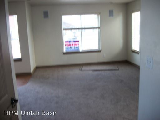 Building Photo - 458 N 190 E