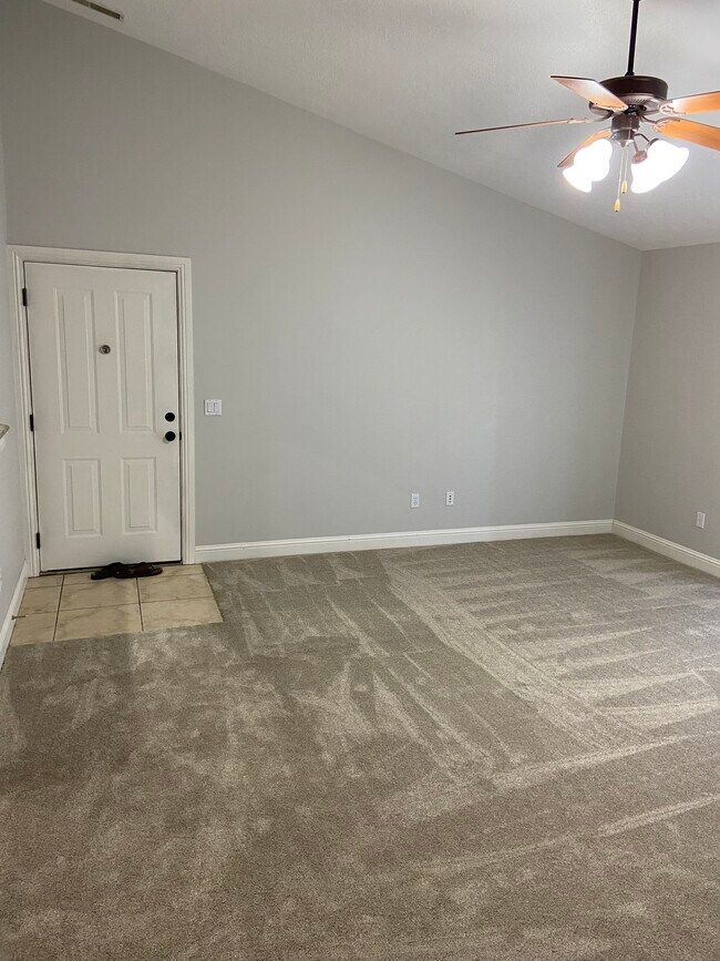 181 N 1200 W Unit 302, Orem, UT 84057 Condo for Rent in Orem, UT
