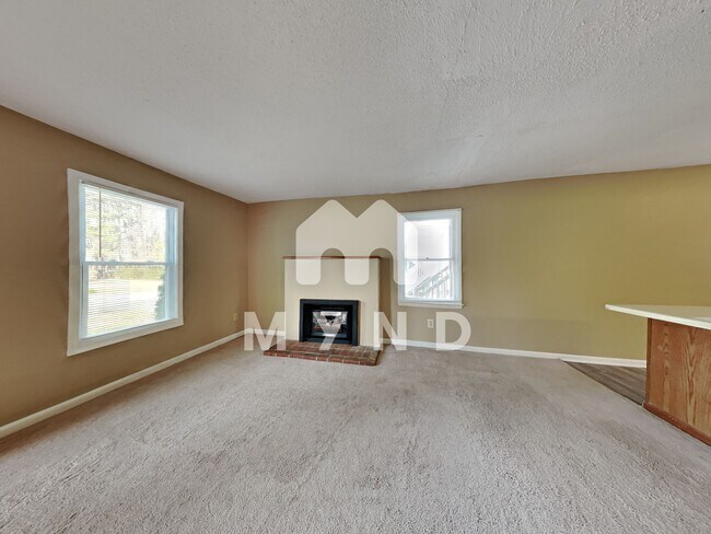 Building Photo - 109 Bashford Unit C