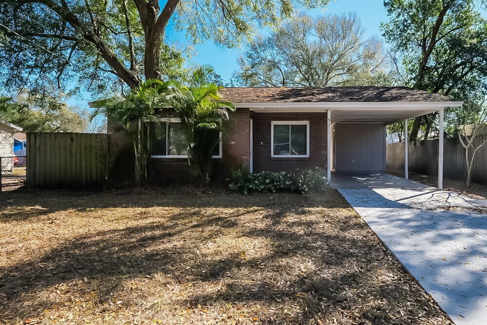 Foto principal - 9311 Mary Ave