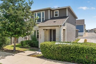 Building Photo - 7702 Dylan Dr