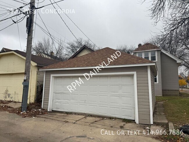 Building Photo - 3527 West Concordia-