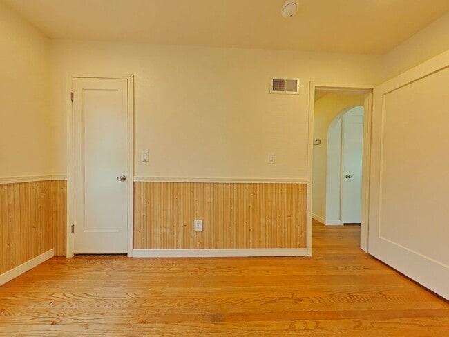 Building Photo - 3 Bedroom House ~ Albany ~ Pet Friendly