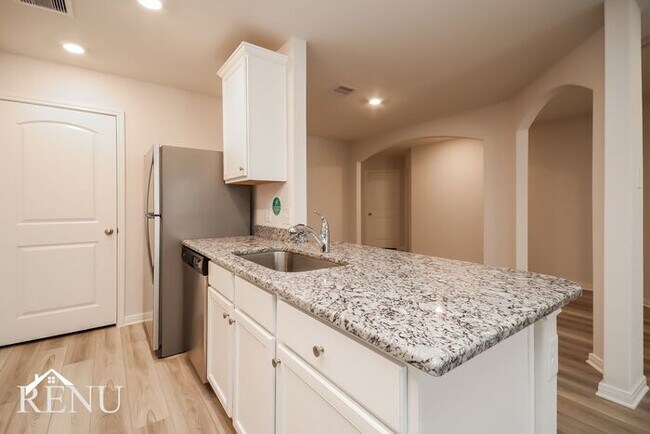Foto del edificio - 10446 Sweetwater Creek Dr