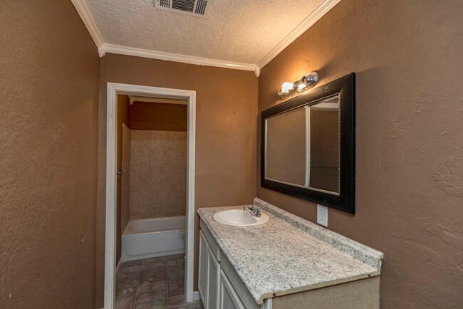 Foto del edificio - 7375 Willis Ln