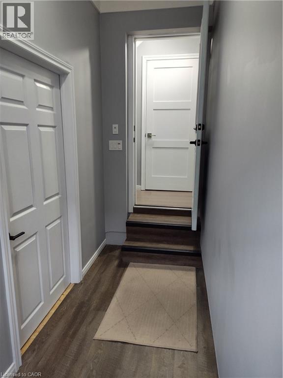 Photo du bâtiment - 88 San Fernando Dr